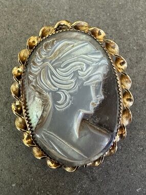 Vintage 12k Gold Filled Cameo Brooch Pendant